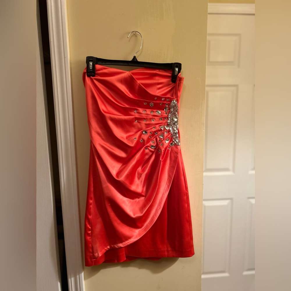Short dress